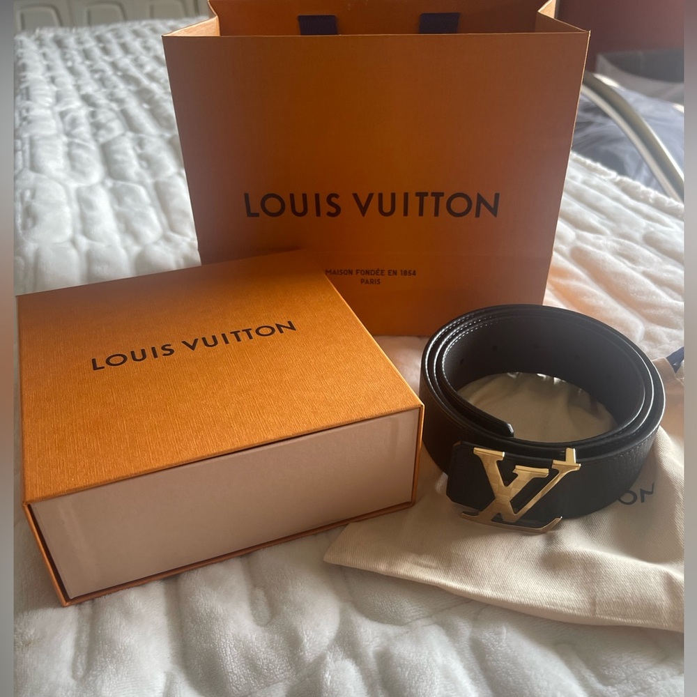 Authentic Louis Vuitton Men’s Belt